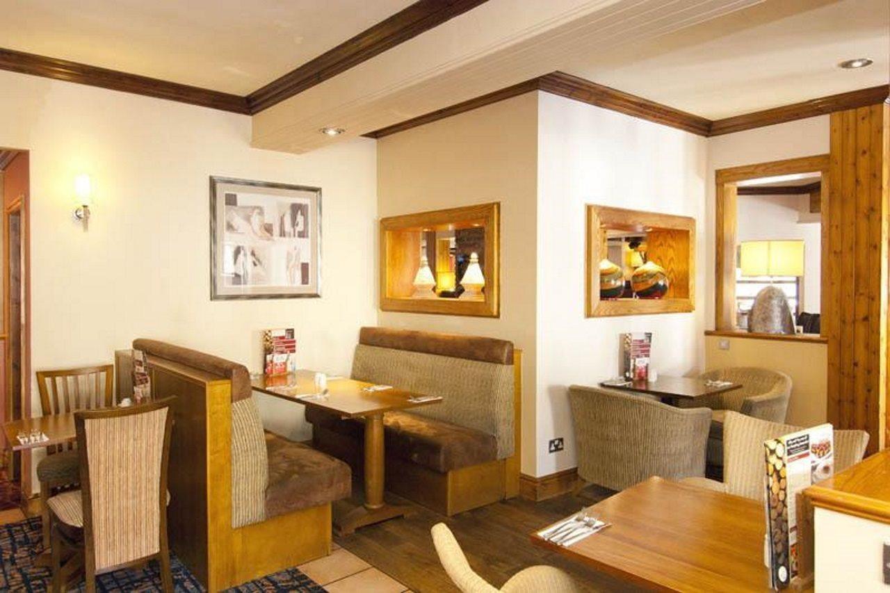 Premier Inn Huddersfield Central Exterior photo