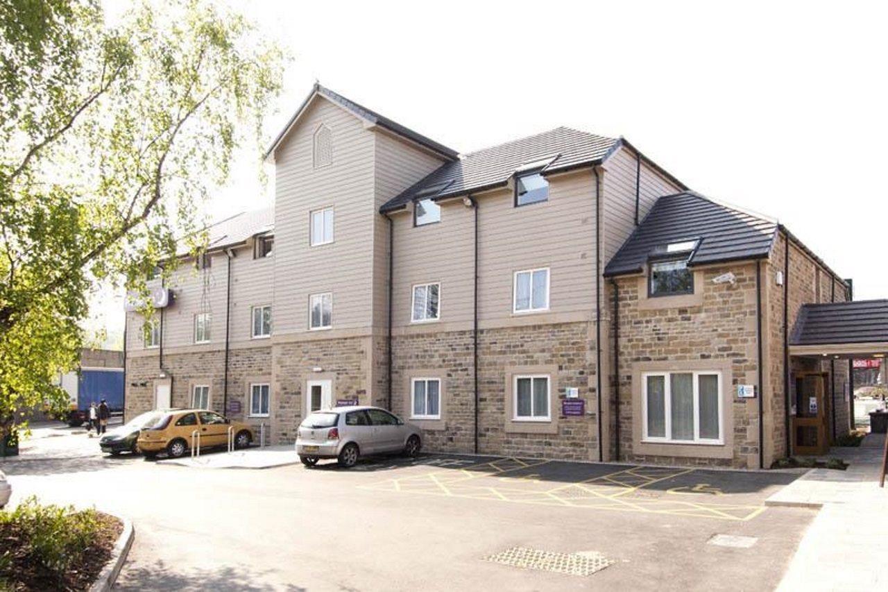 Premier Inn Huddersfield Central Exterior photo